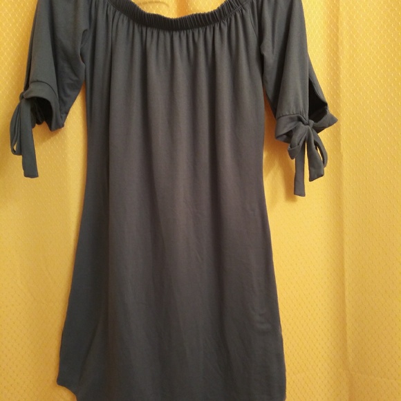 Top - Picture 3 of 4